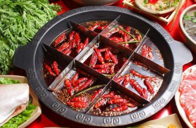 重慶火鍋店專用底料哪個火鍋底料生產(chǎn)廠家好？