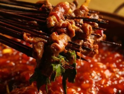 揭秘重慶串串香底料批發(fā)廠(chǎng)家：核心優(yōu)勢(shì)究竟何在？